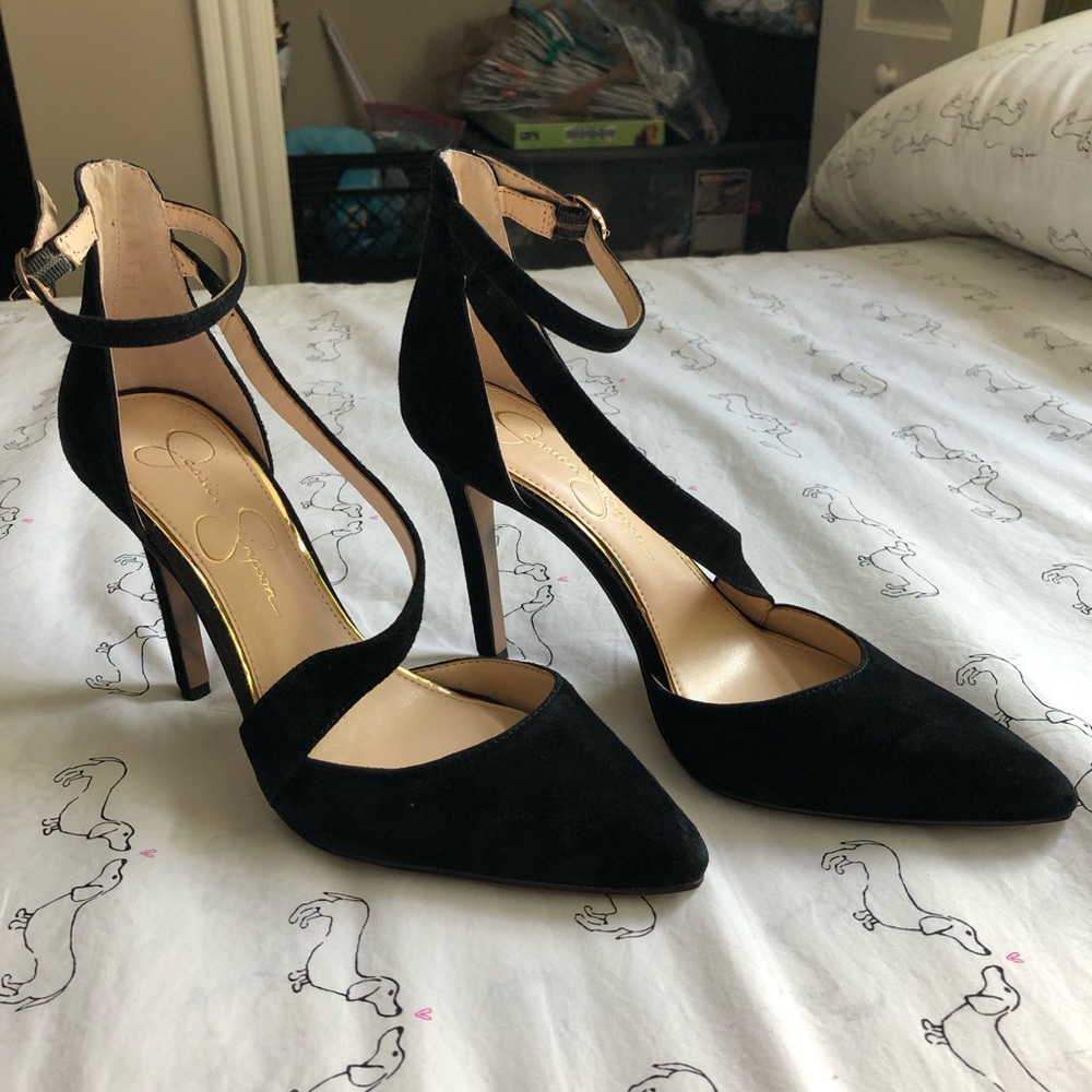 Jessica Simpson Castana Pumps